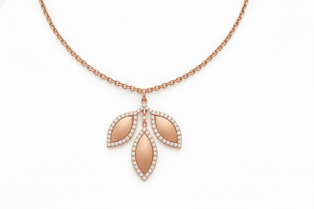 trimple leaf necklace